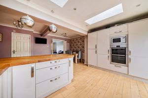 Photo 25- click for photo gallery